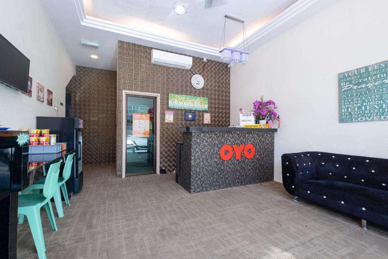 Oyo 89981 Nyamanya Hotel Kuantan Eksteriør billede