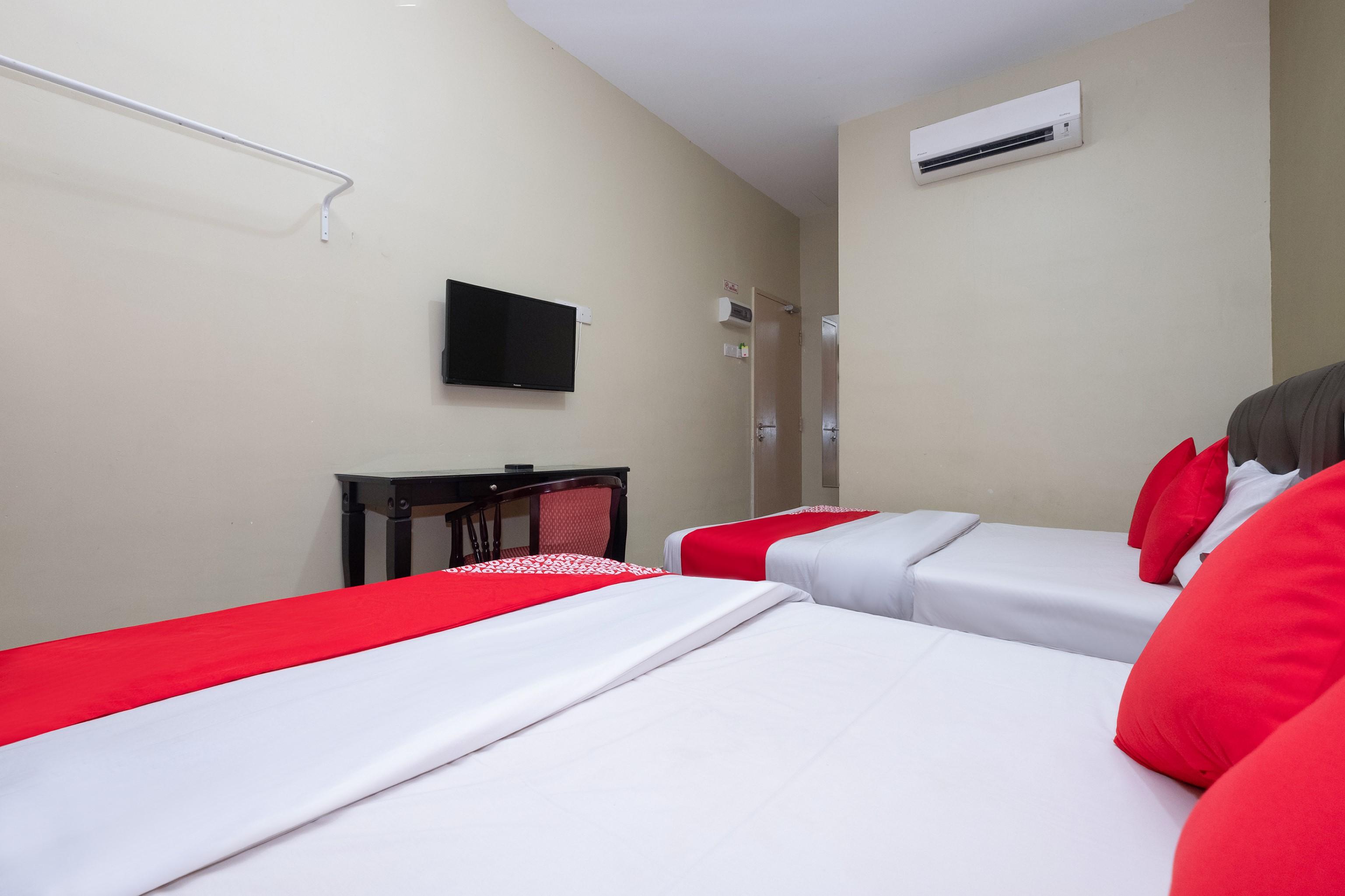 Oyo 89981 Nyamanya Hotel Kuantan Eksteriør billede