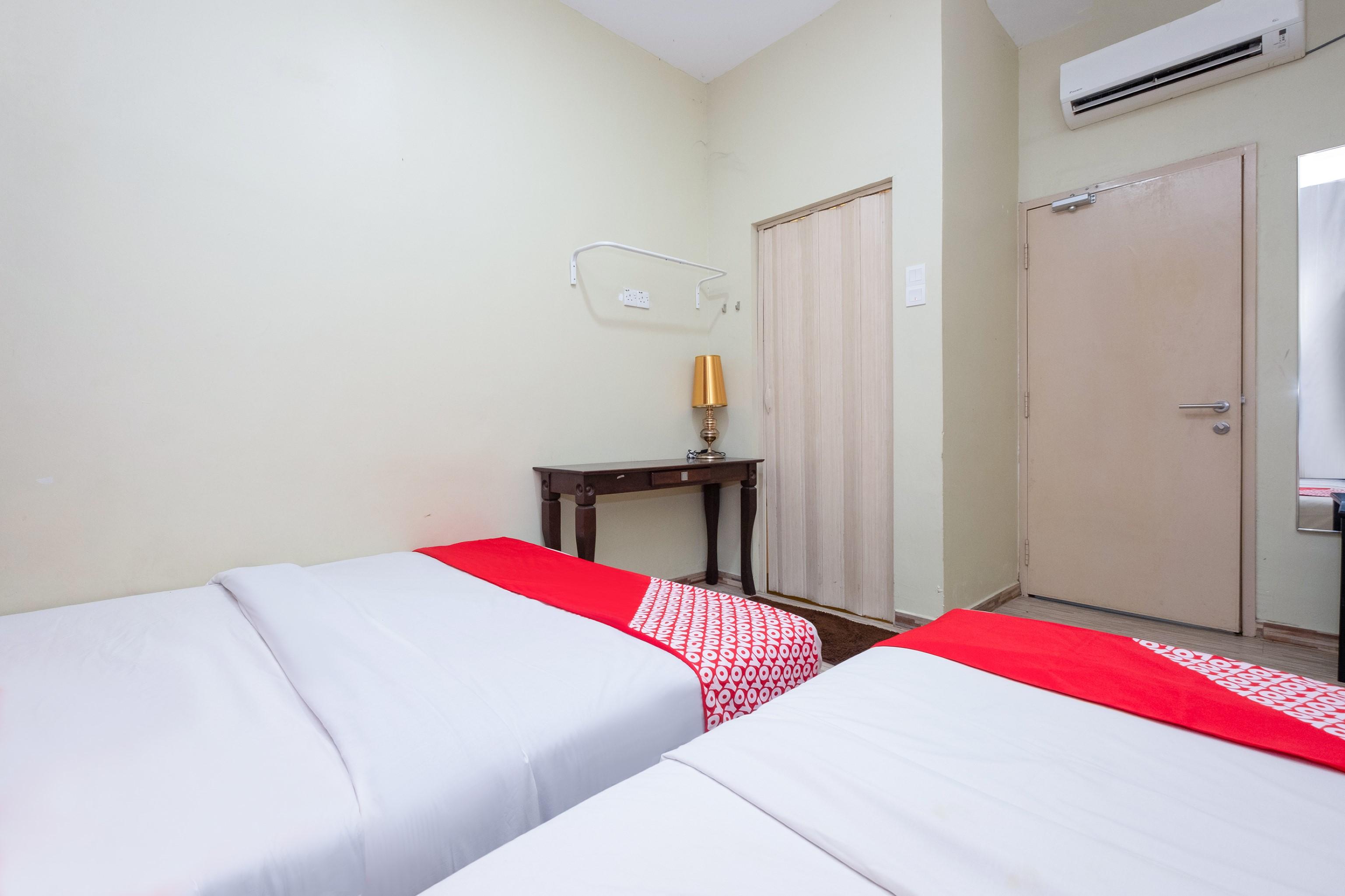 Oyo 89981 Nyamanya Hotel Kuantan Eksteriør billede