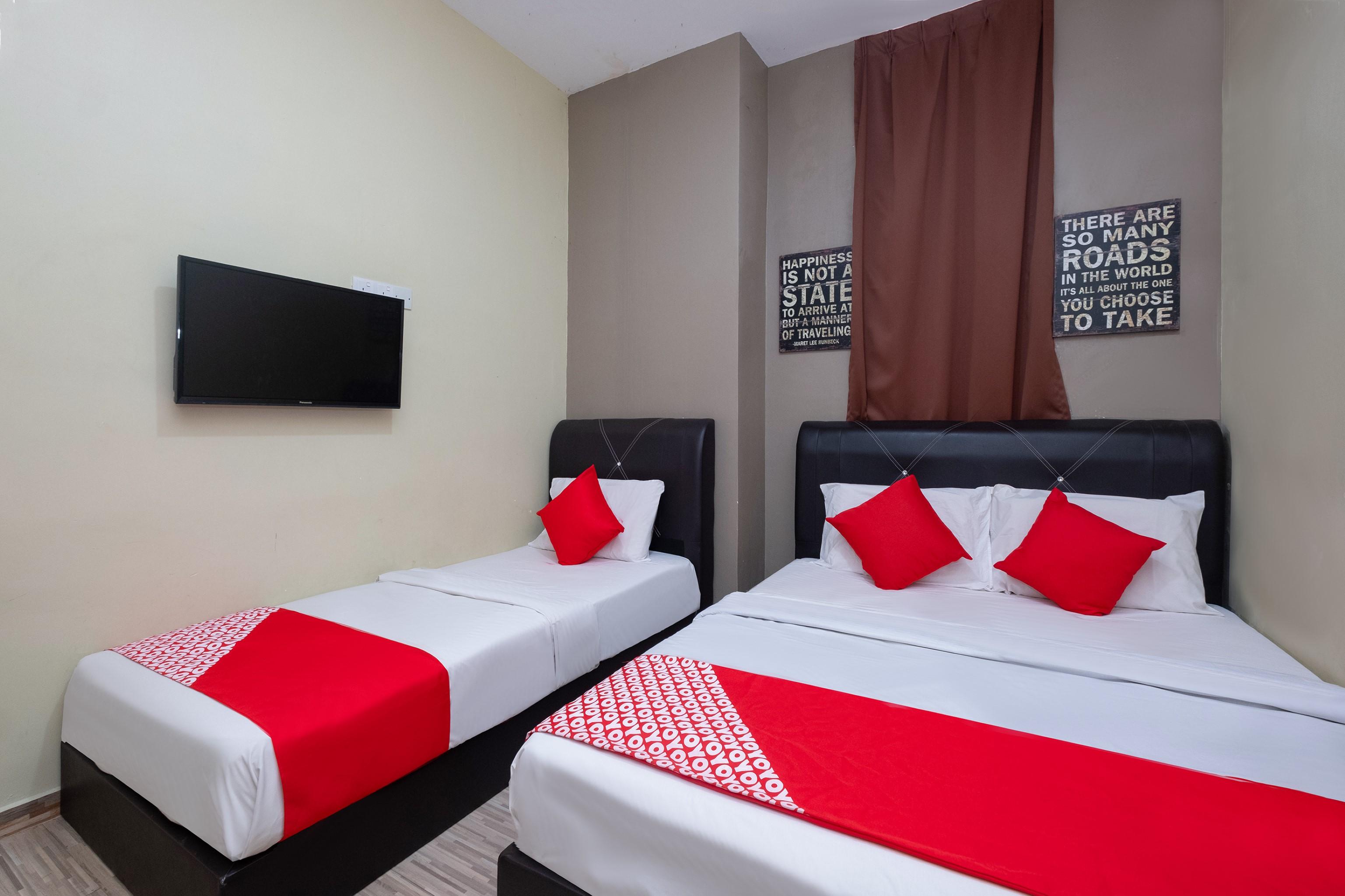 Oyo 89981 Nyamanya Hotel Kuantan Eksteriør billede